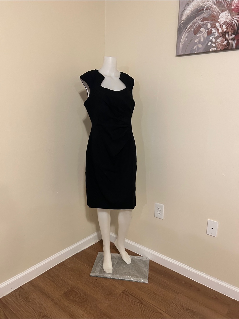 Calvin Klein Black Cap-Sleeve Sheath Midi Dress